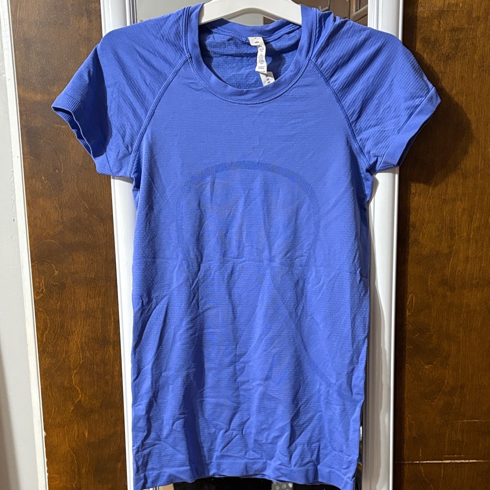 lululemon athletica Blue Short Sleeve Tee
